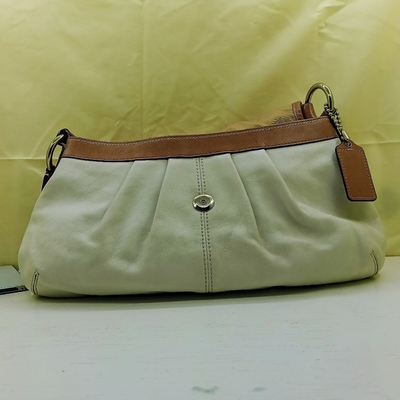 SOLD Coach Pleated SOHO Flap Shoulder Bag F13729 White Brown Leather Silver - Picture 11 of 16